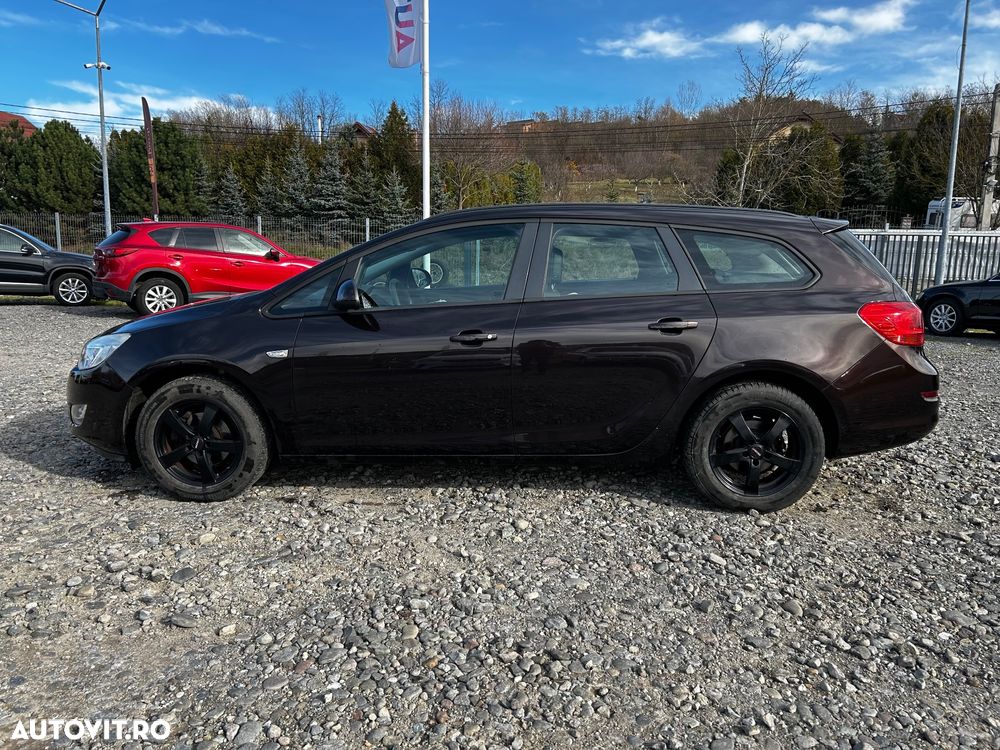 Opel Astra 1.4 EcoFLEX Cosmo - 4