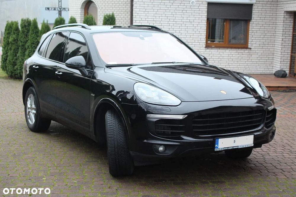Porsche Cayenne S Diesel Platinum Edition - 10