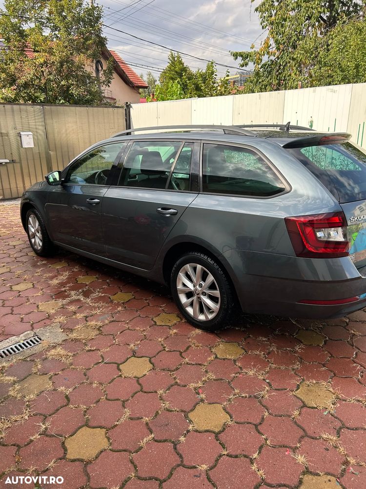 Skoda Octavia 1.6 TDI DSG Style - 23