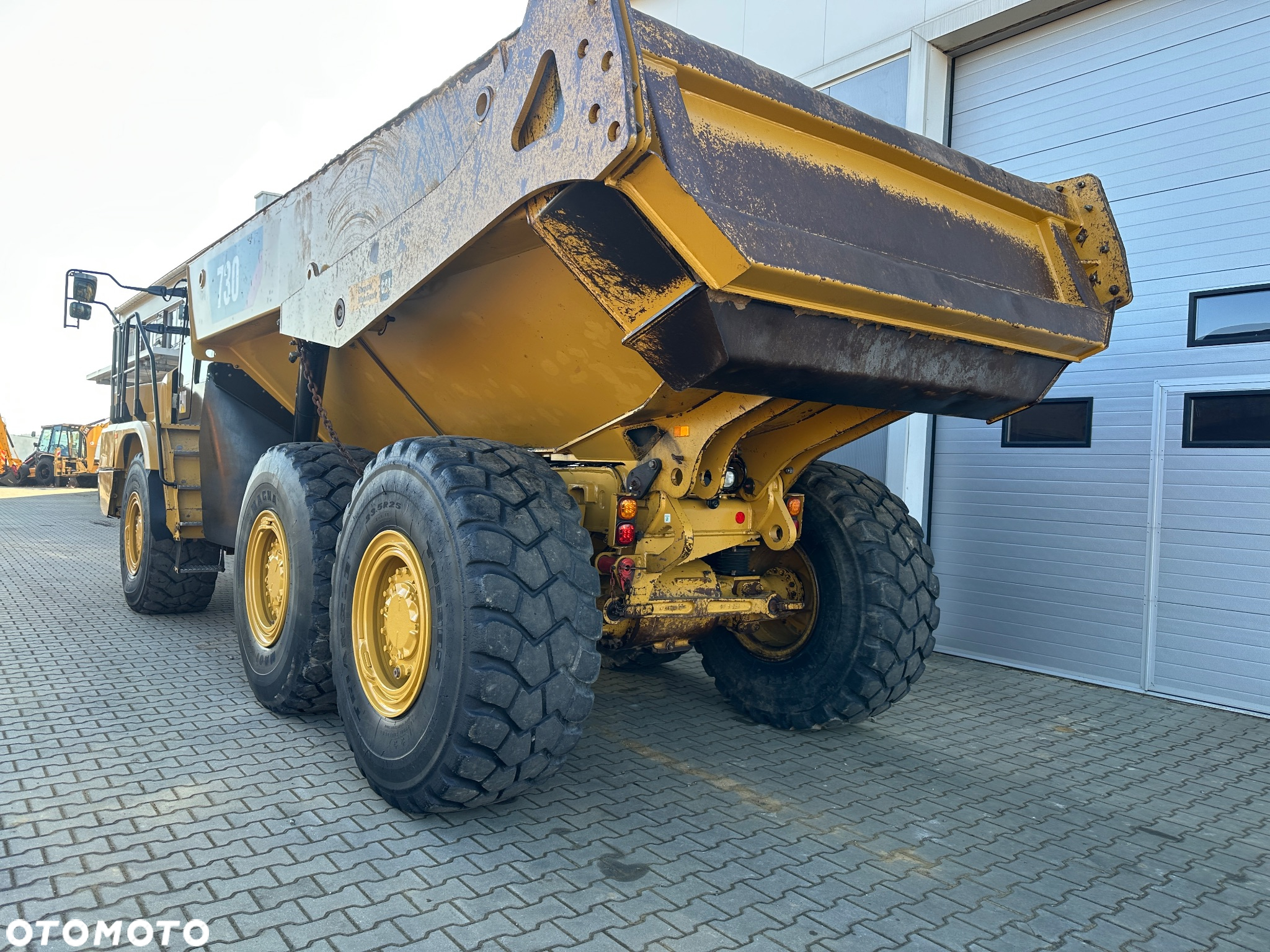 Bell B30 Cat 730 - 7