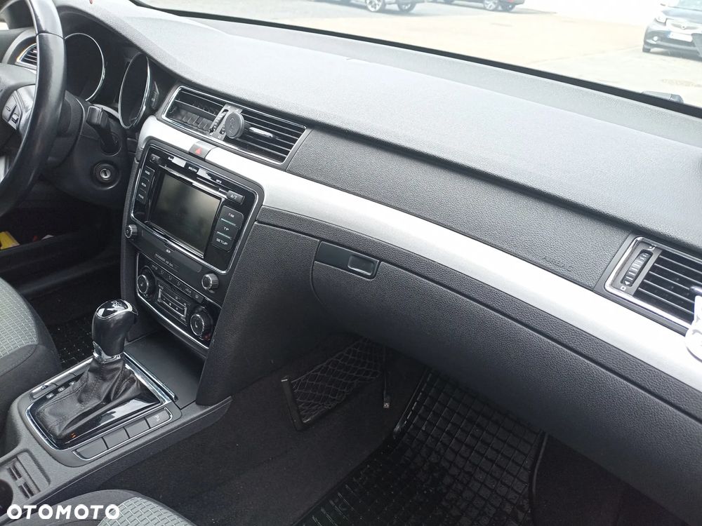 Skoda Superb 2.0 TSI Ambition DSG - 19