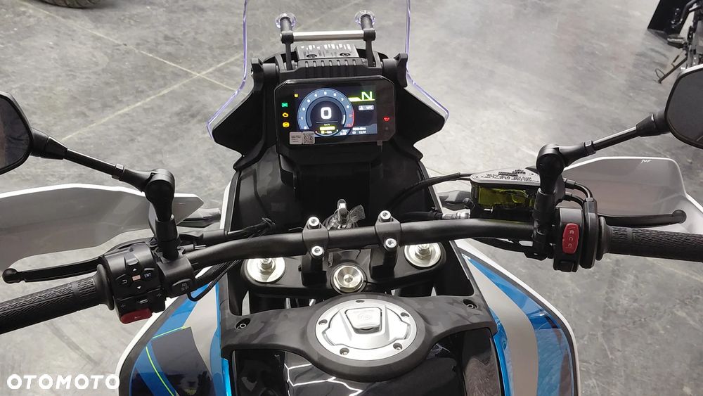 CFMoto MT - 14