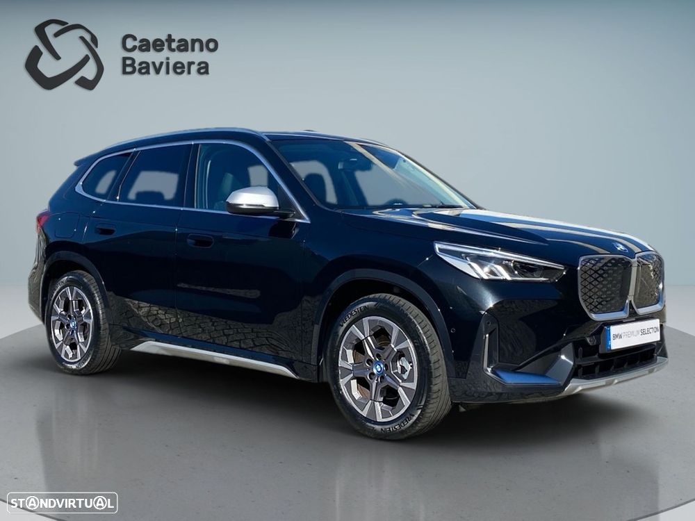 BMW iX1 eDrive20 xLine - 23