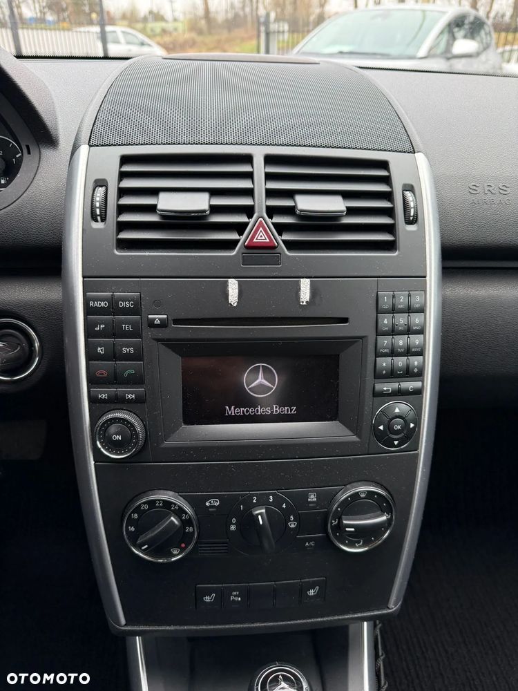 Mercedes-Benz Klasa A 170 Autotronic Avantgarde - 20