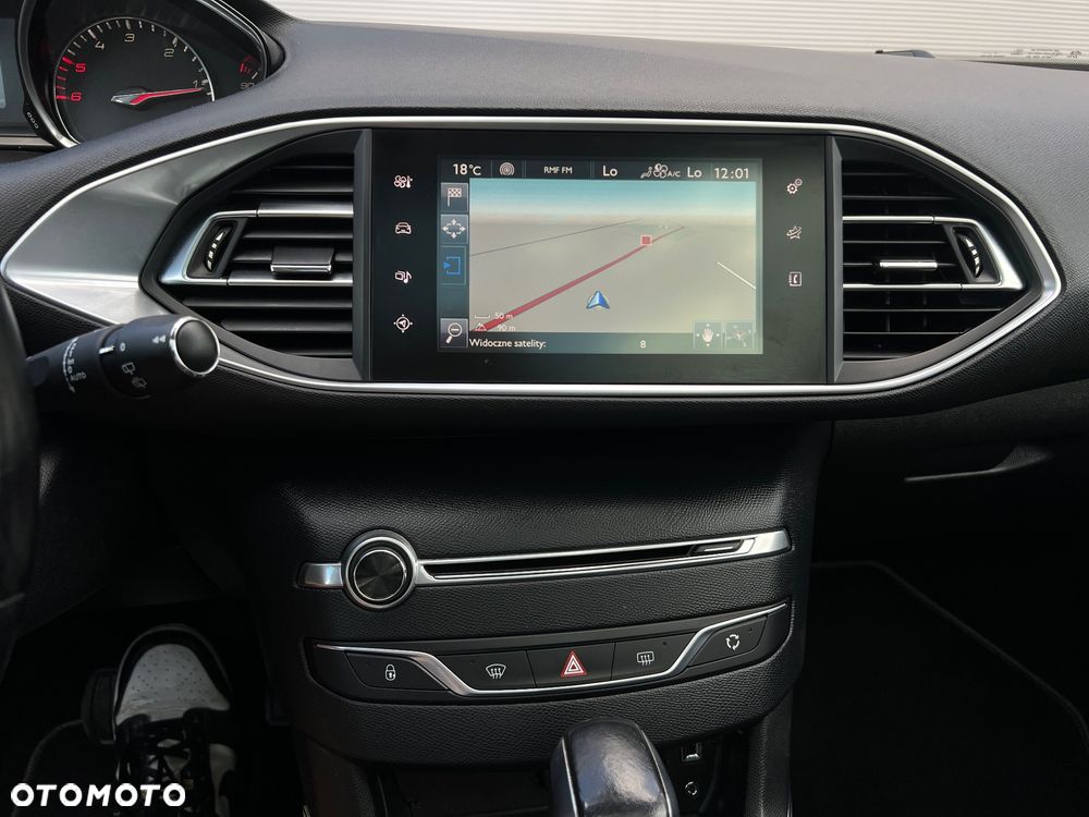 Peugeot 308 - 25