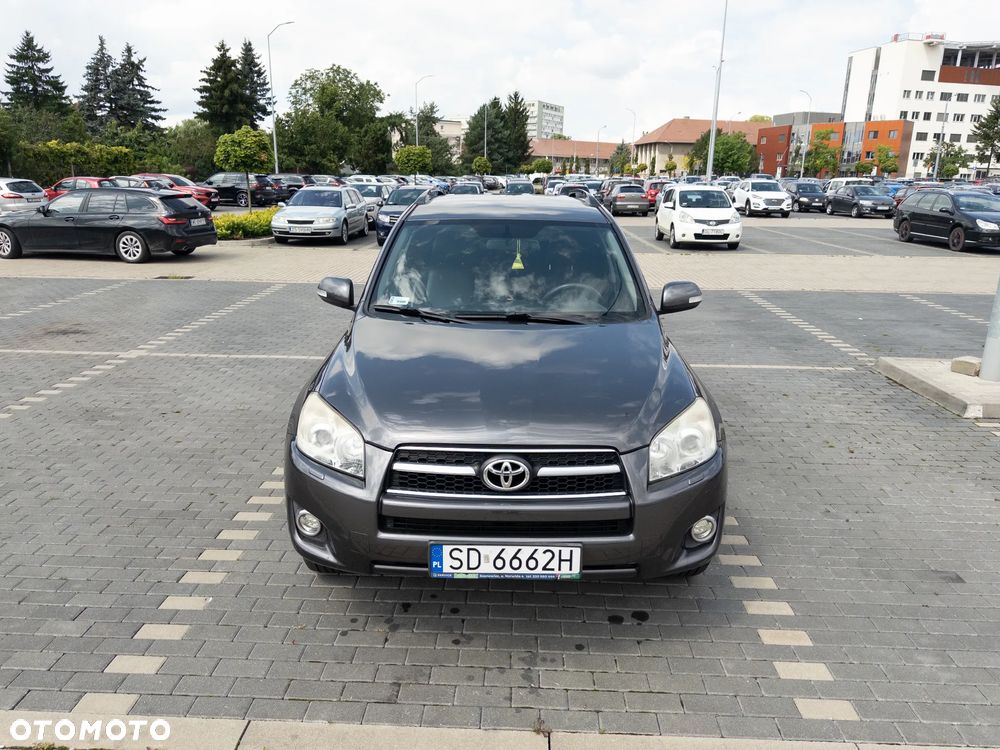 Toyota RAV4 - 2