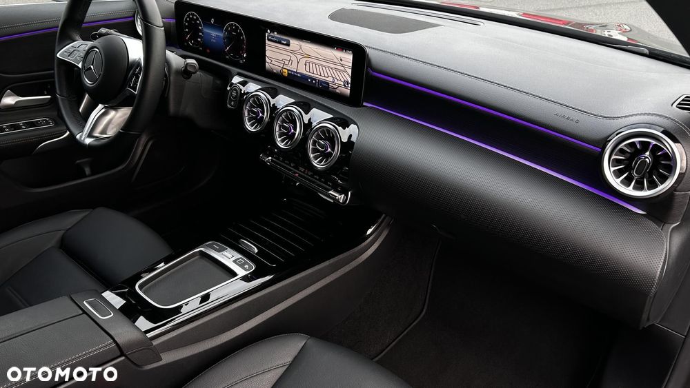 Mercedes-Benz CLA - 22