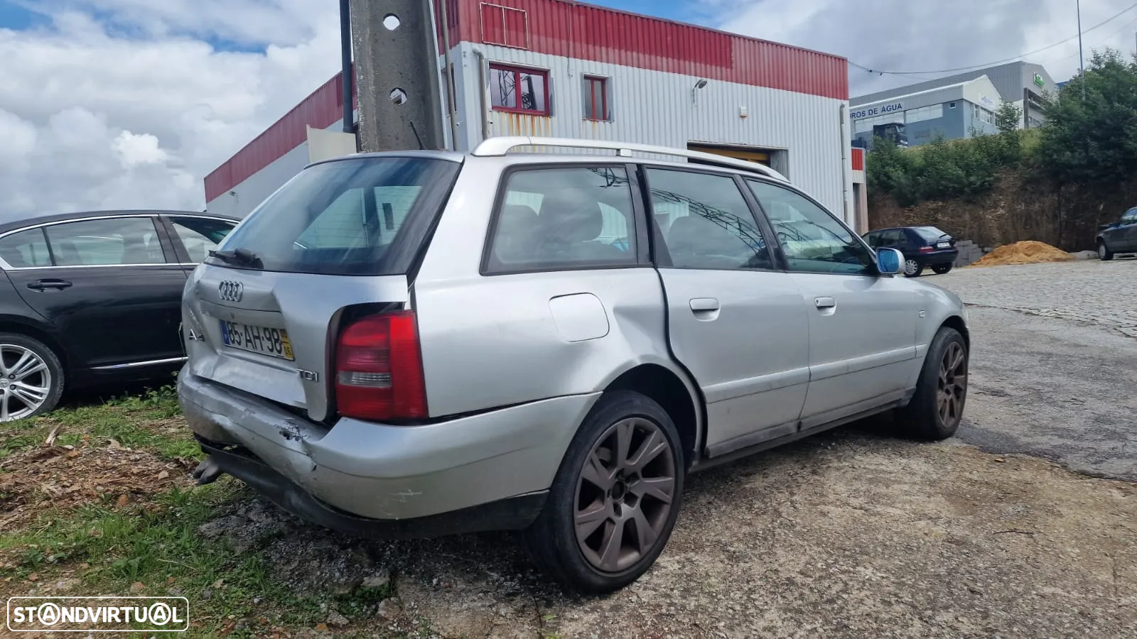 Audi A4 1.9 TDI Acidentado - 2