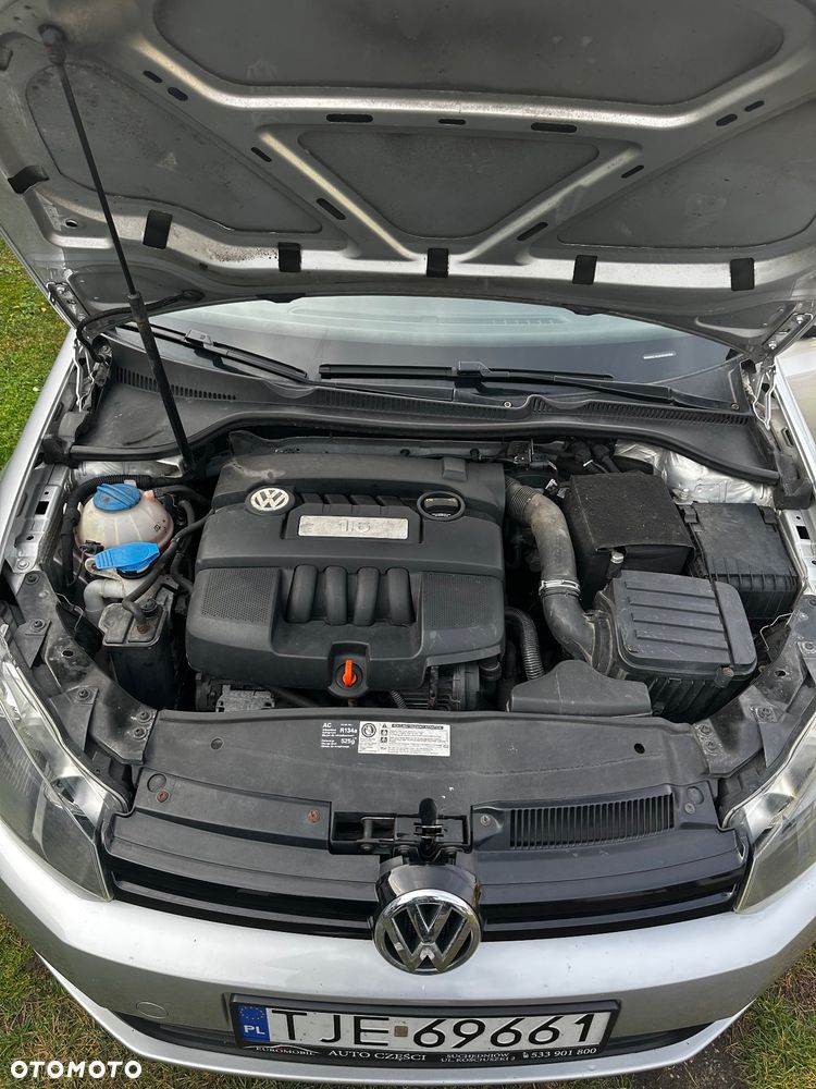 Volkswagen Golf - 6