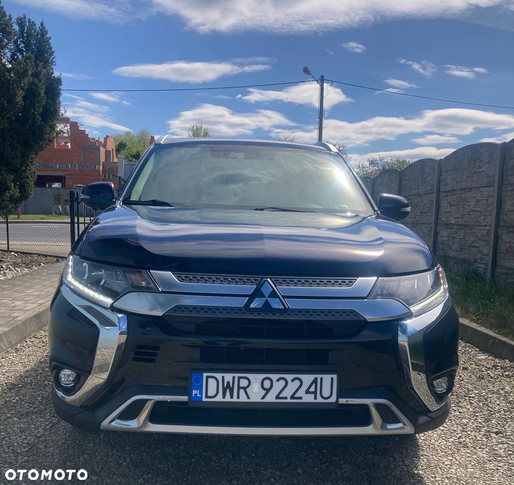 Mitsubishi Outlander - 5