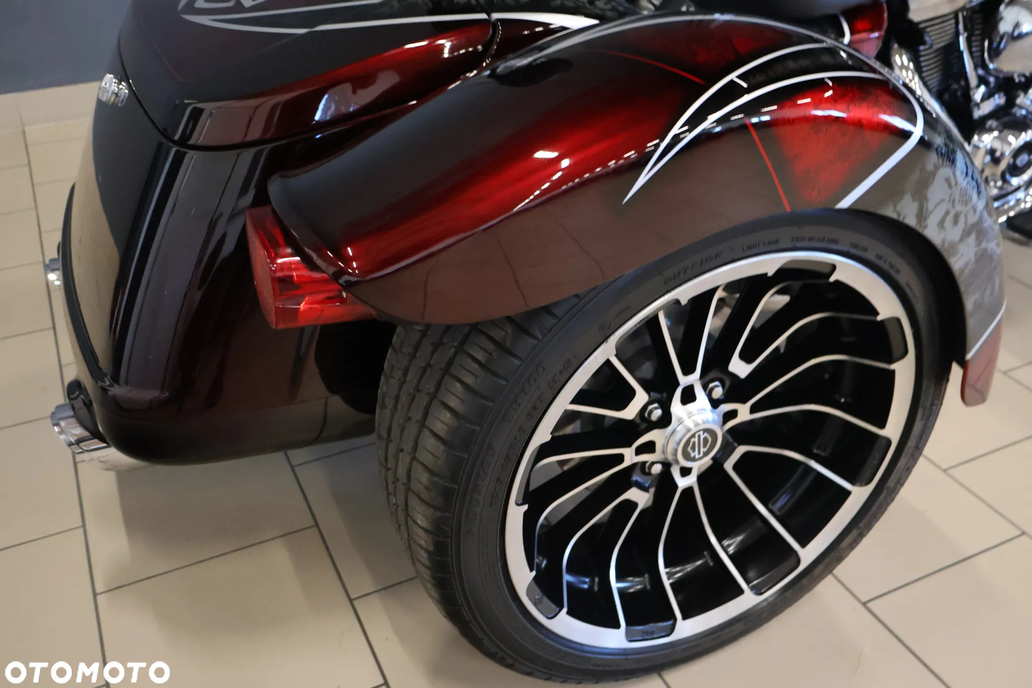 Harley-Davidson Touring Road Glide - 4
