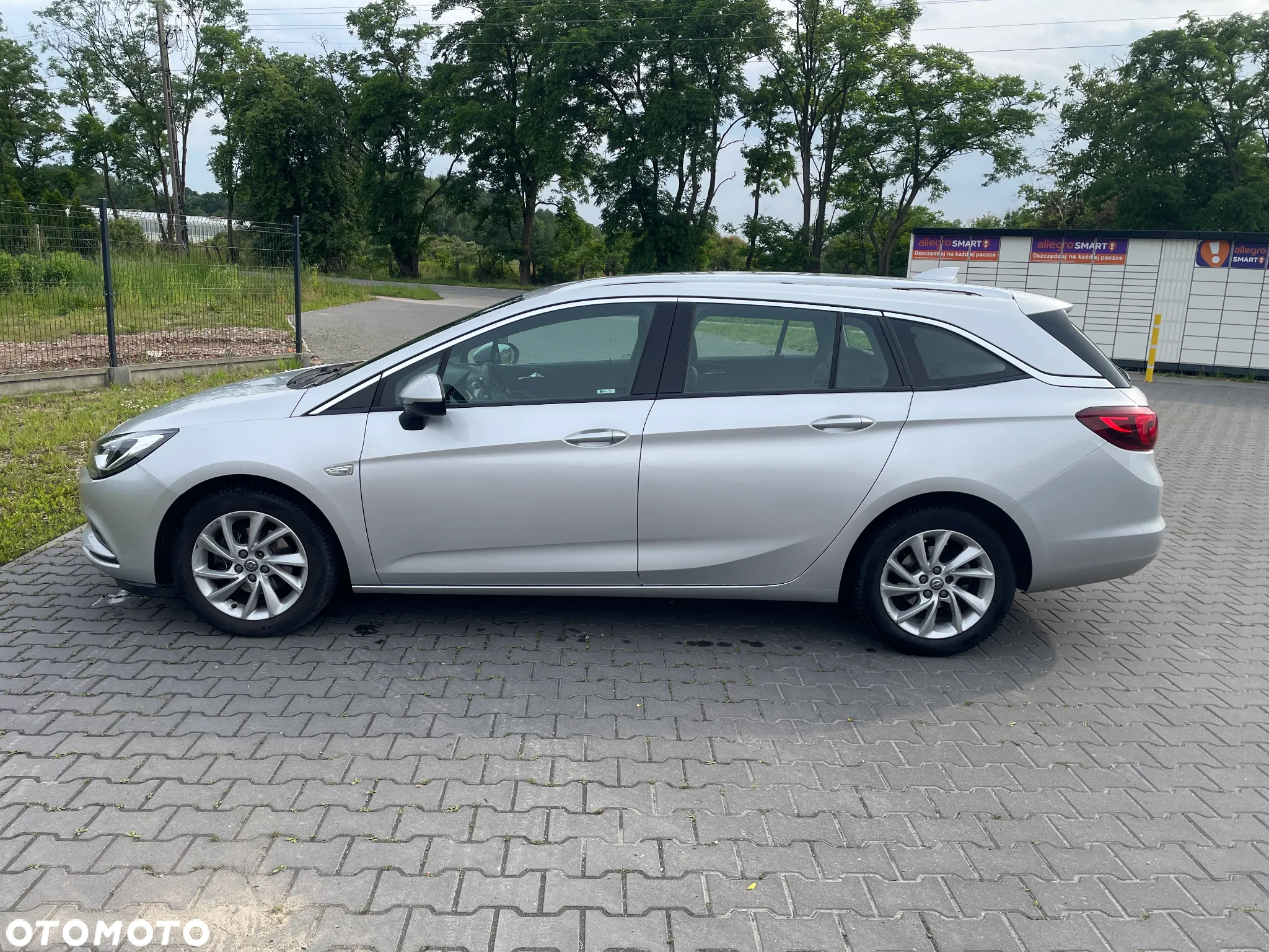 Opel Astra 1.4 Turbo Start/Stop Automatik Sports Tourer Innovation - 2