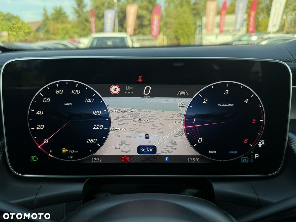 Mercedes-Benz GLC - 22