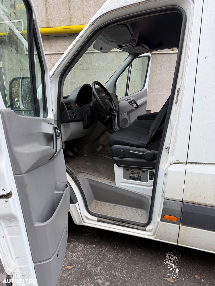Mercedes-Benz Sprinter - 16
