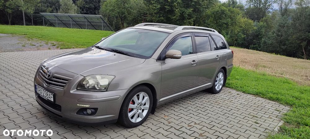 Toyota Avensis 2.0 D-4D Sol - 4
