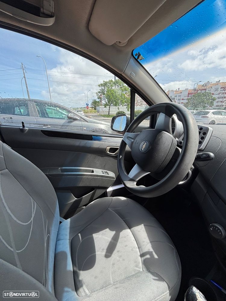 Chevrolet Spark 1.0 L - 11