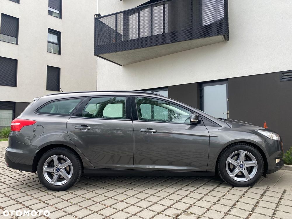 Ford Focus 1.0 EcoBoost Titanium - 13