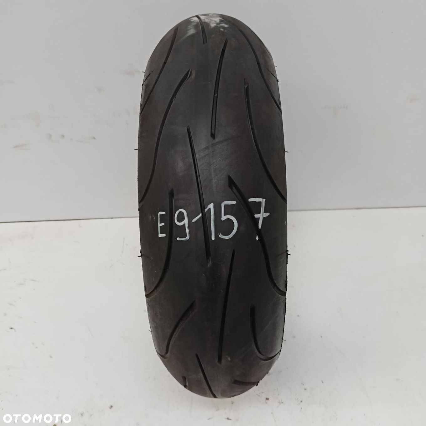 OPONA MOTOR 180/55/17 MICHELIN (E9157) - 1