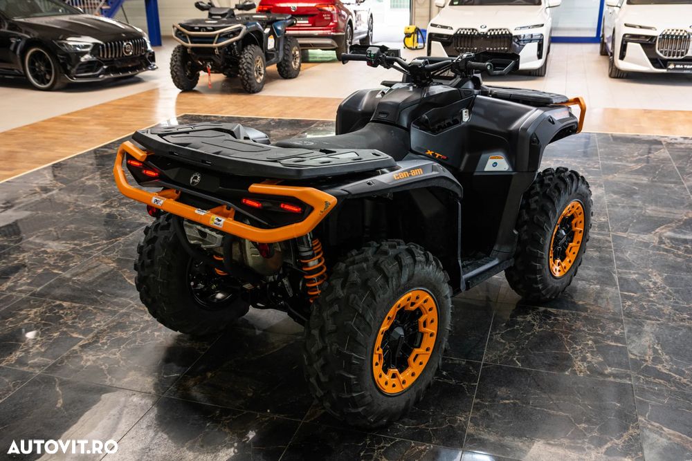 Can-Am Outlander - 11