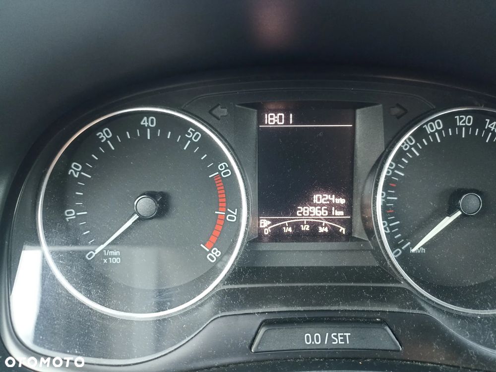 Skoda Fabia 1.0 Ambition - 8