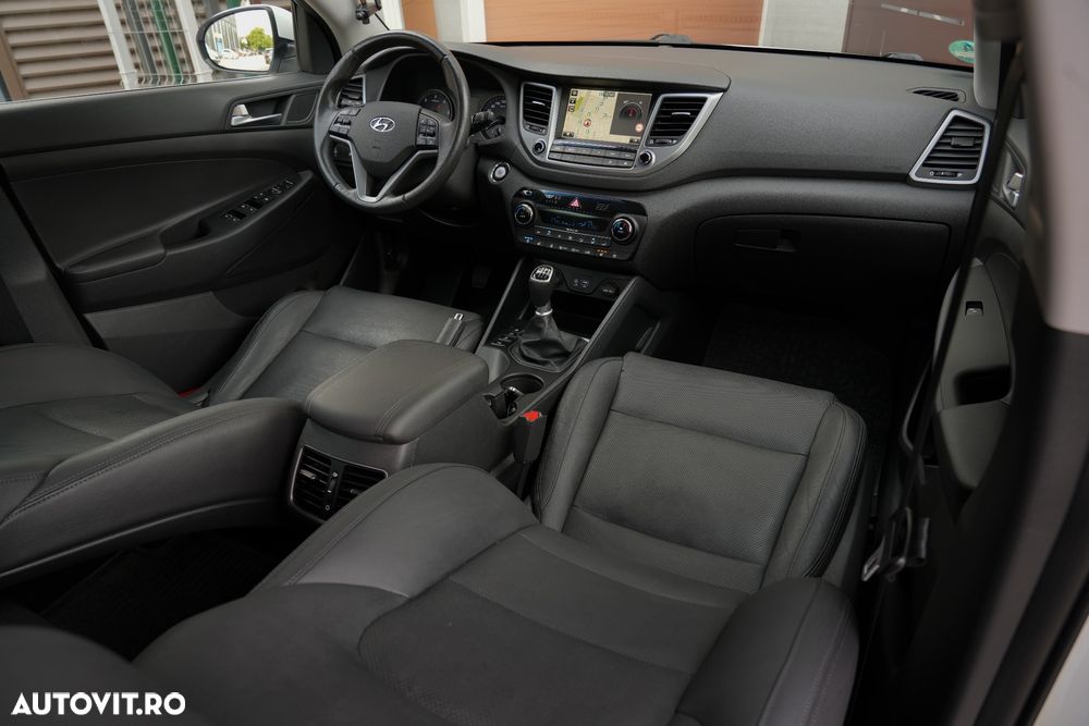 Hyundai Tucson 2.0 CRDI 4WD Style - 10