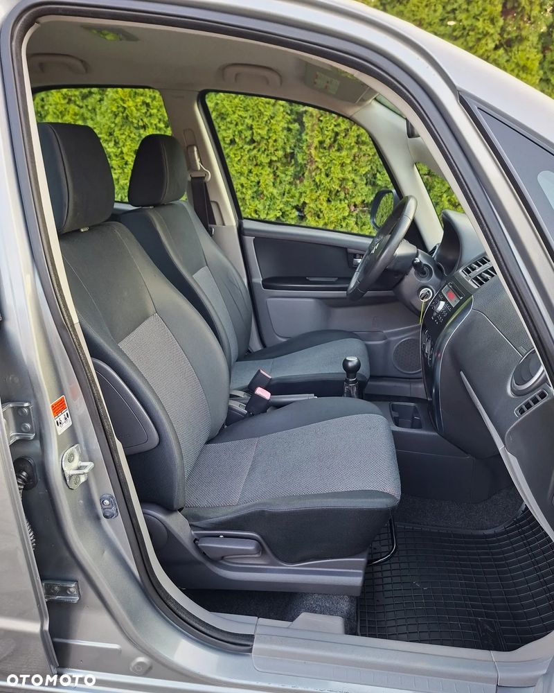 Suzuki SX4 1.6 VVT Streetline 4x2 Club - 11