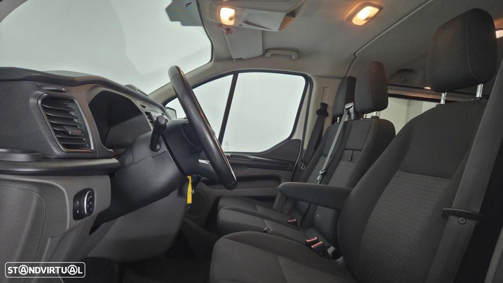 Ford Transit Custom L2H1 Longa 6Lug. - 10