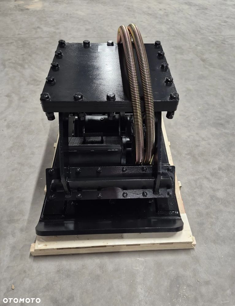 Zagęszczarka Płytowa Hydrauliczna maszyny 18-26T JCB JS180-220  BK Hammer - 7