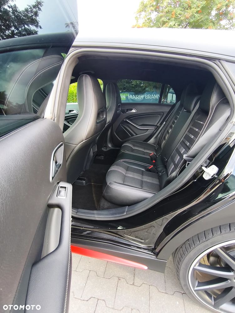 Mercedes-Benz CLA 180 d AMG Line - 7
