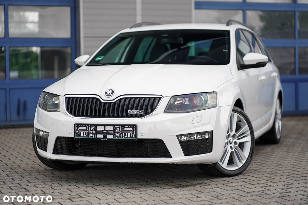 Skoda Octavia 2.0 TDI RS DSG - 2
