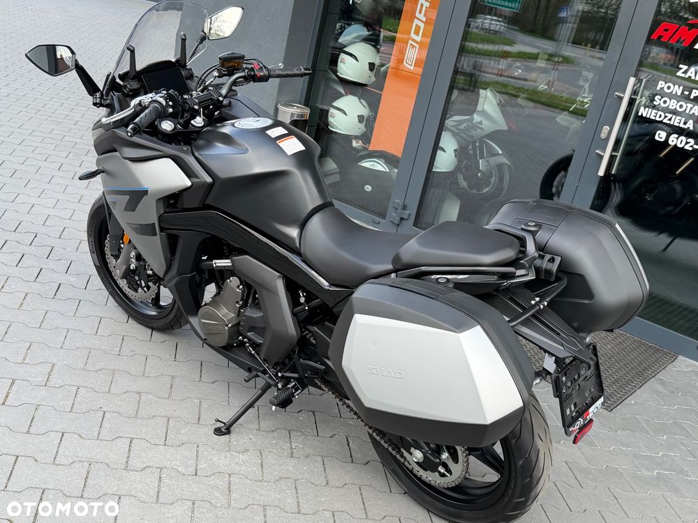 CFMoto 650 MT - 32