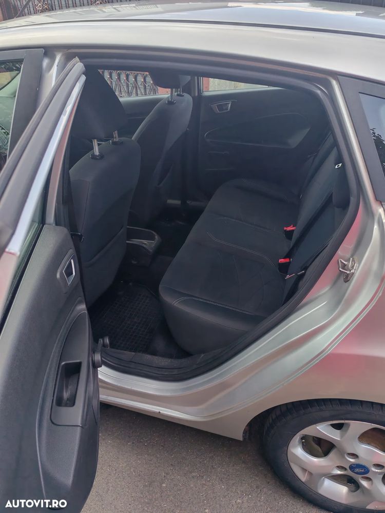 Ford Fiesta 1.5 TDCi DPF Trend - 5