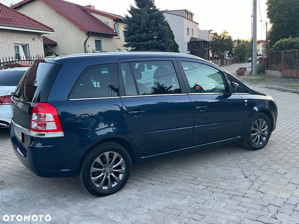 Opel Zafira - 13