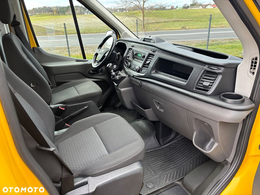 Ford Transit - 23