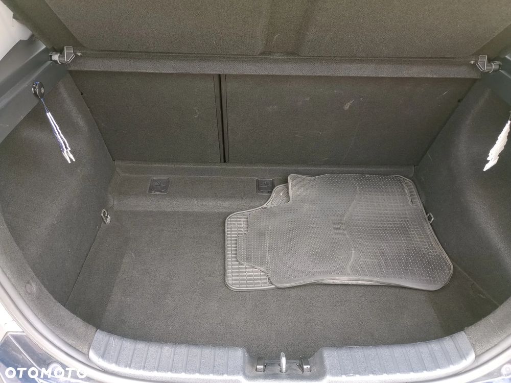 Hyundai i30 1.6 CRDi Classic - 13