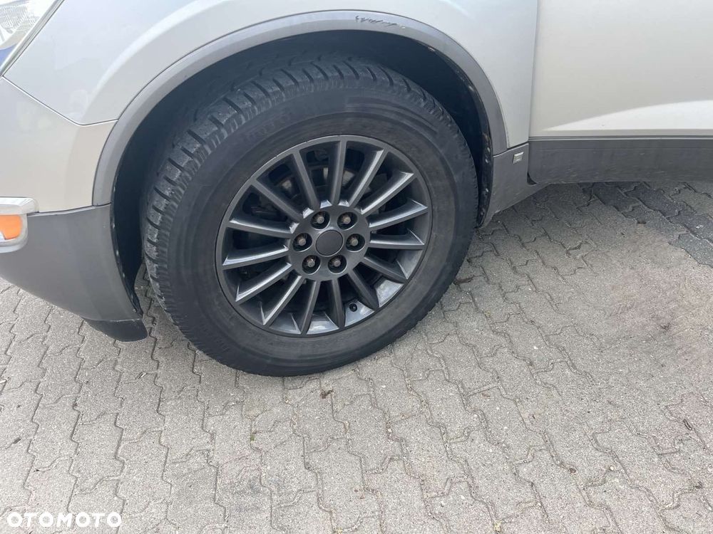 Buick Enclave - 4