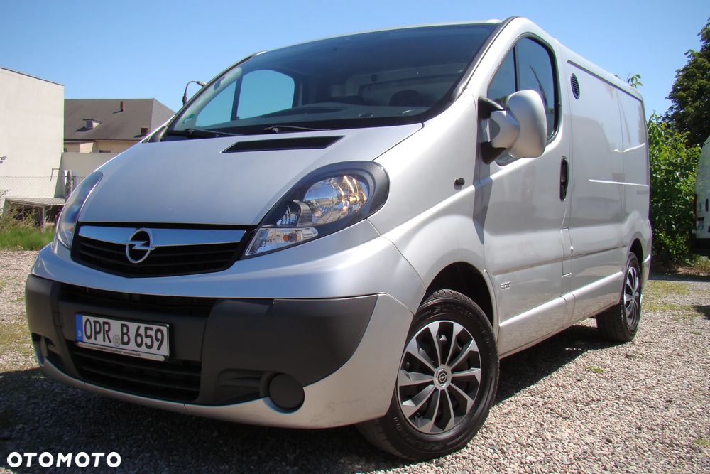 Opel Vivaro - 1