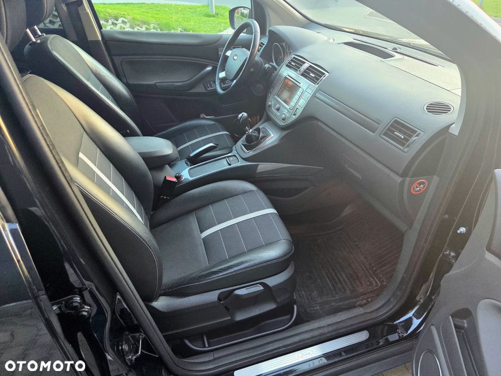 Ford Kuga - 17