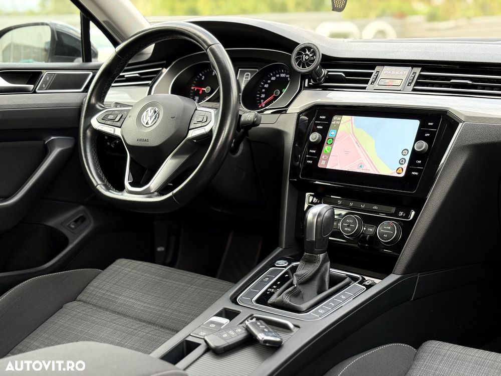 Volkswagen Passat Variant 2.0 TDI DSG (BlueMotion Technology) Comfortline - 21