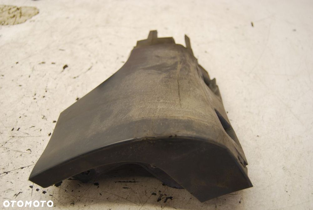 OSŁONA PROGU PRAWY TYŁ 8E0853580B AUDI A4 B6 KOMBI - 1