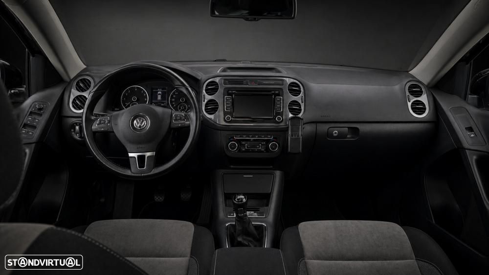 VW Tiguan 2.0 TDi Sport BlueMotion - 3