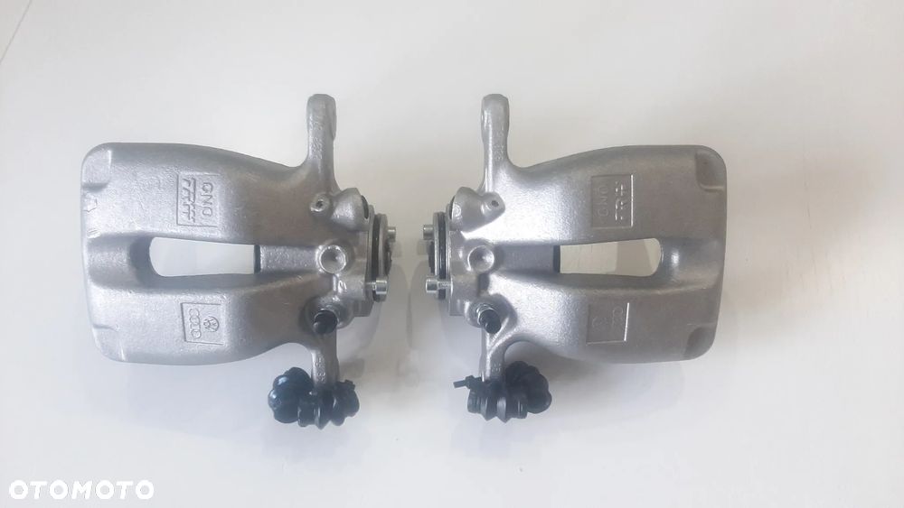 Zacisk tył Lewy Prawy Audi A8 D3 - 1