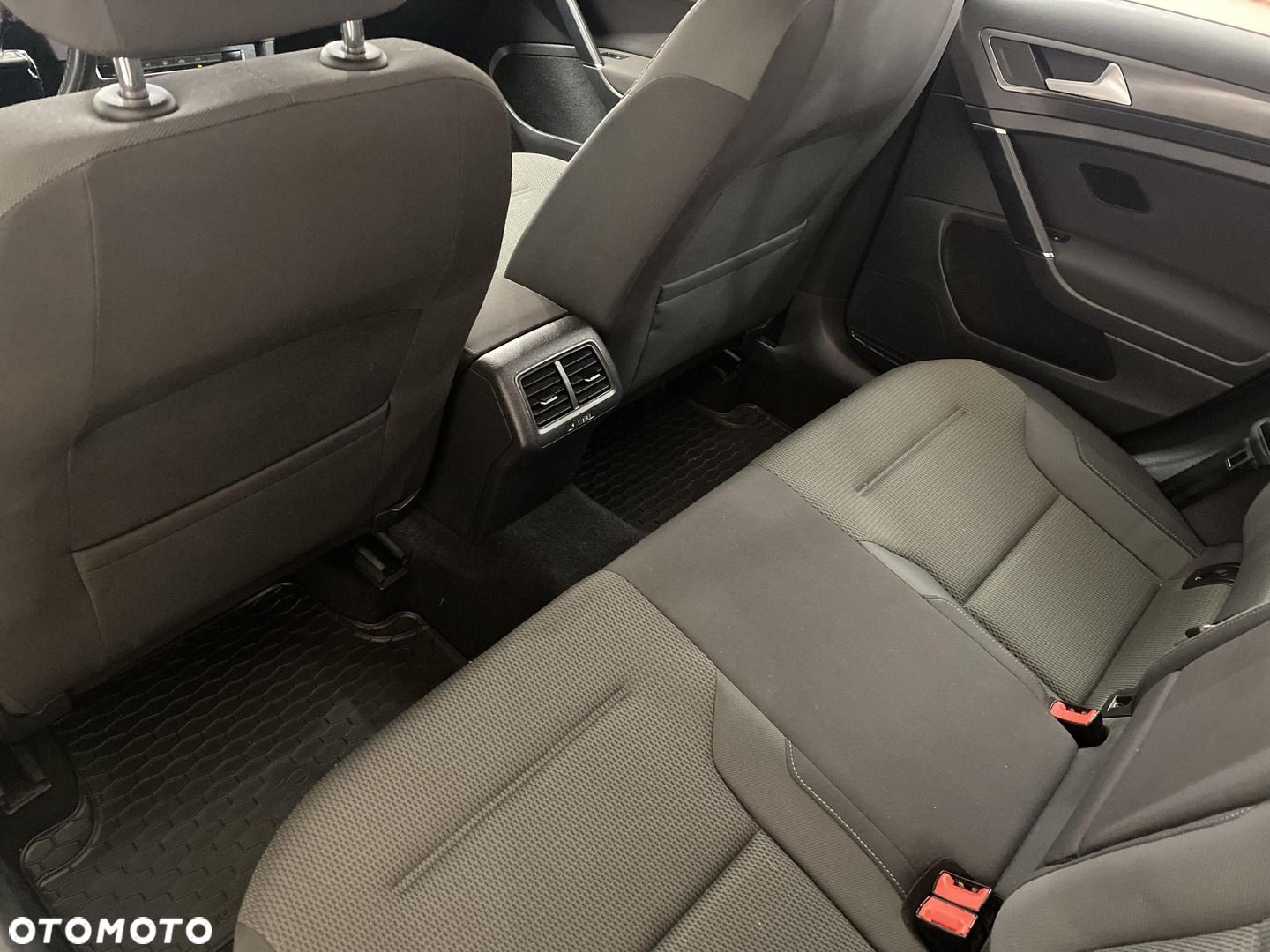 Volkswagen Golf VII 1.6 TDI BMT Highline - 11