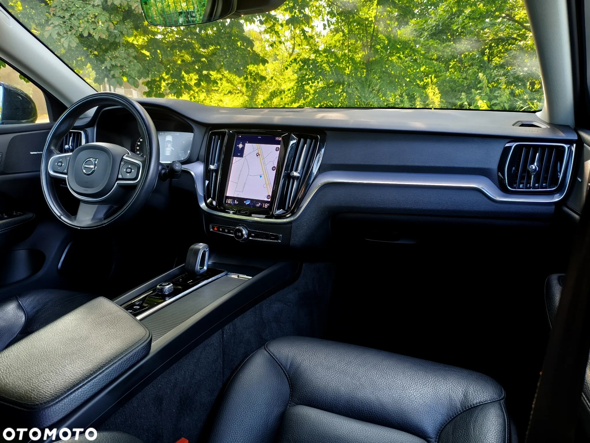 Volvo V60 B4 D Geartronic Momentum Pro - 30