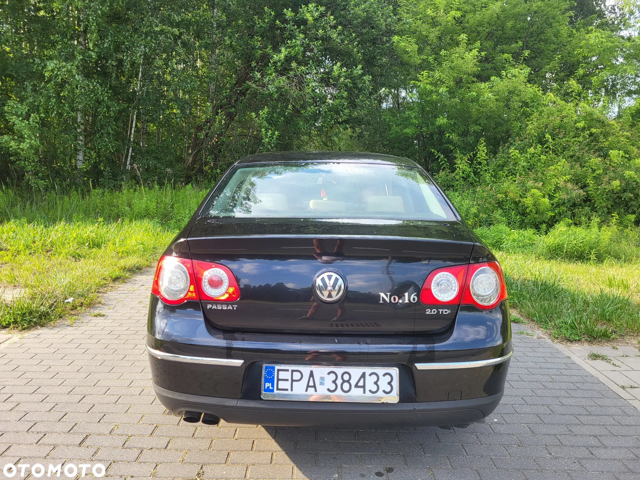 Volkswagen Passat 2.0 TDI Comfortline - 9