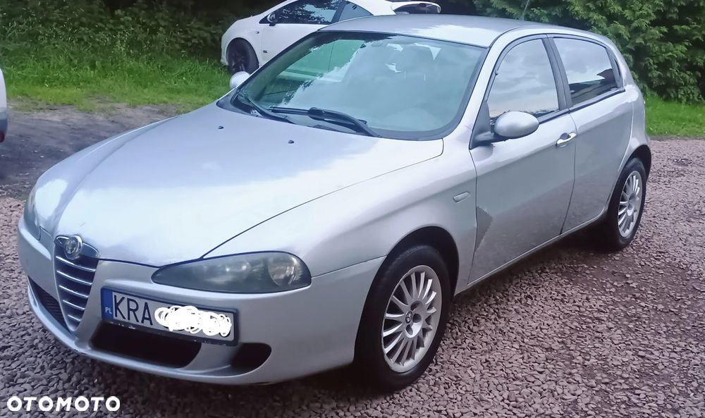 Alfa Romeo 147 1.9 JTD Distinctive - 3