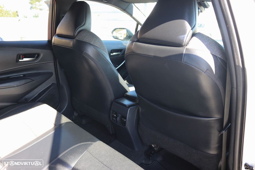 Toyota Corolla Touring Sports 1.8 Hybrid Comfort - 38