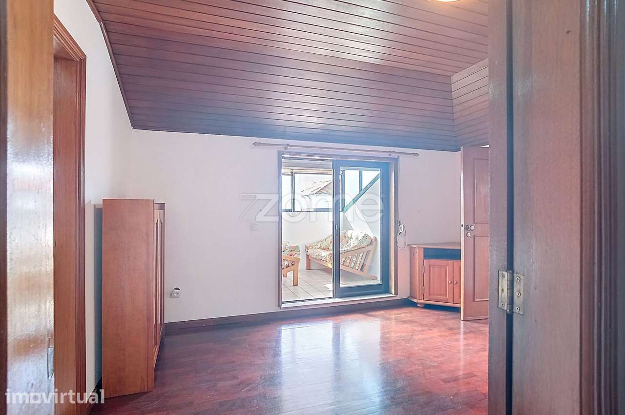 Apartamento T0+1 - Grande imagem: 4/27