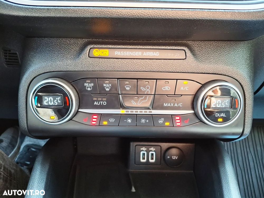 Ford Focus 1.5 EcoBlue Connected - 19