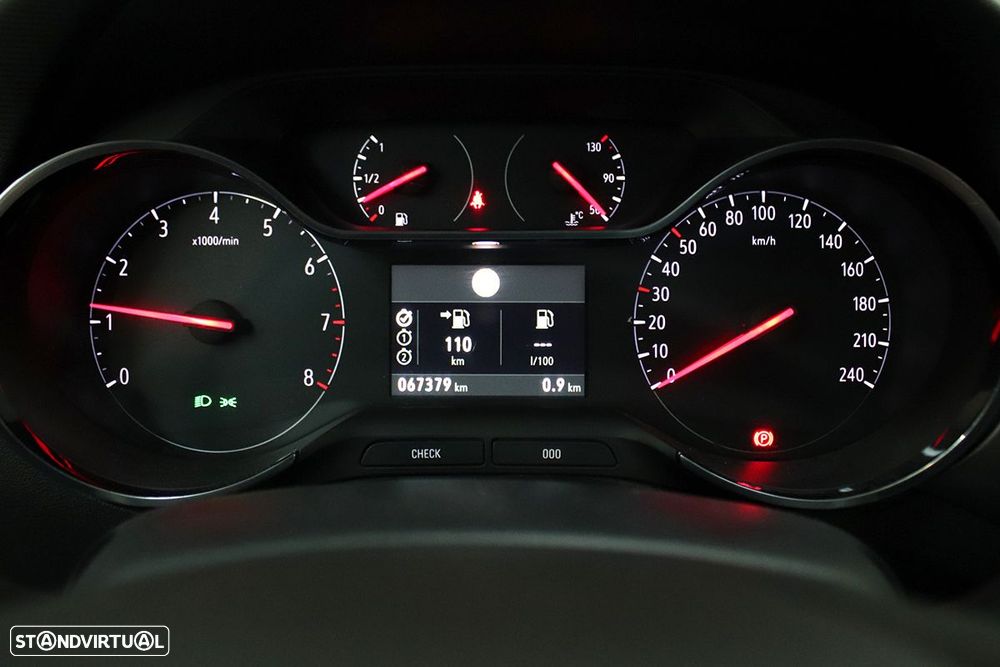 Opel Crossland X 1.2 T Innovation - 16